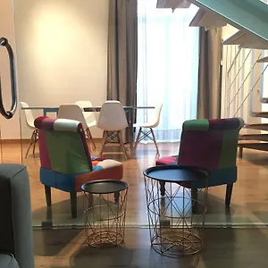 Loft In Palazzo Trina 1600d.c. , Nápoles Italia