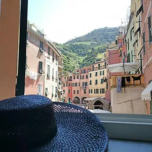 vernazza-luxury-apartment.hotelitalianriviera.com/