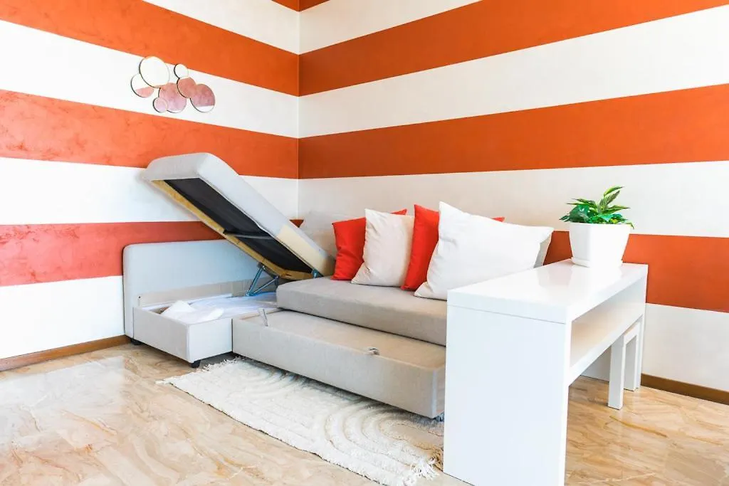 Elegant Apartment In Bergamo Center